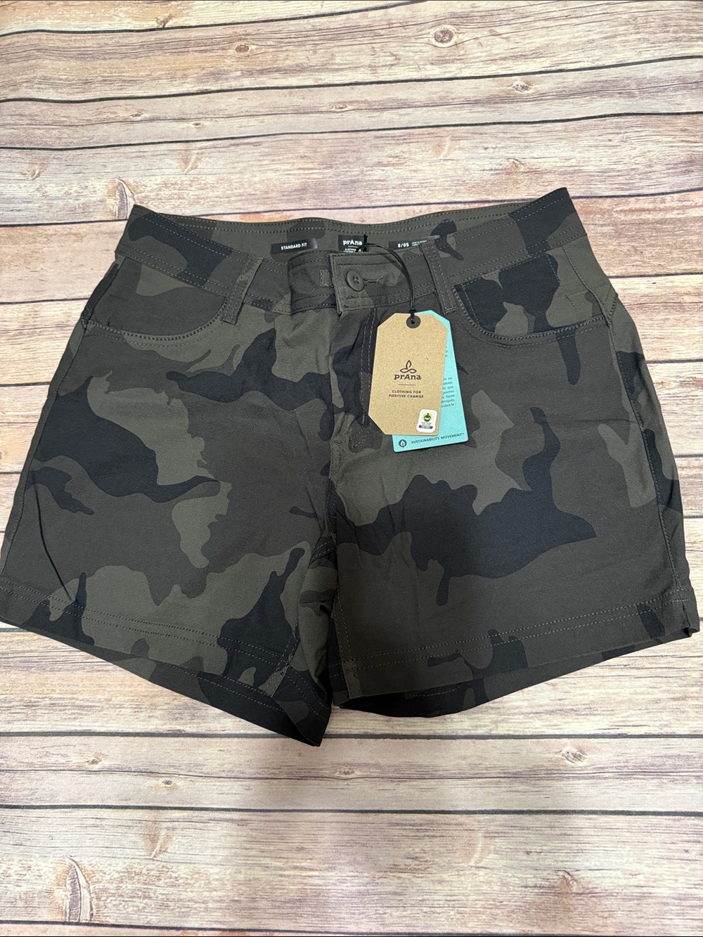NWT Prana Halle Short II- camo black and gray